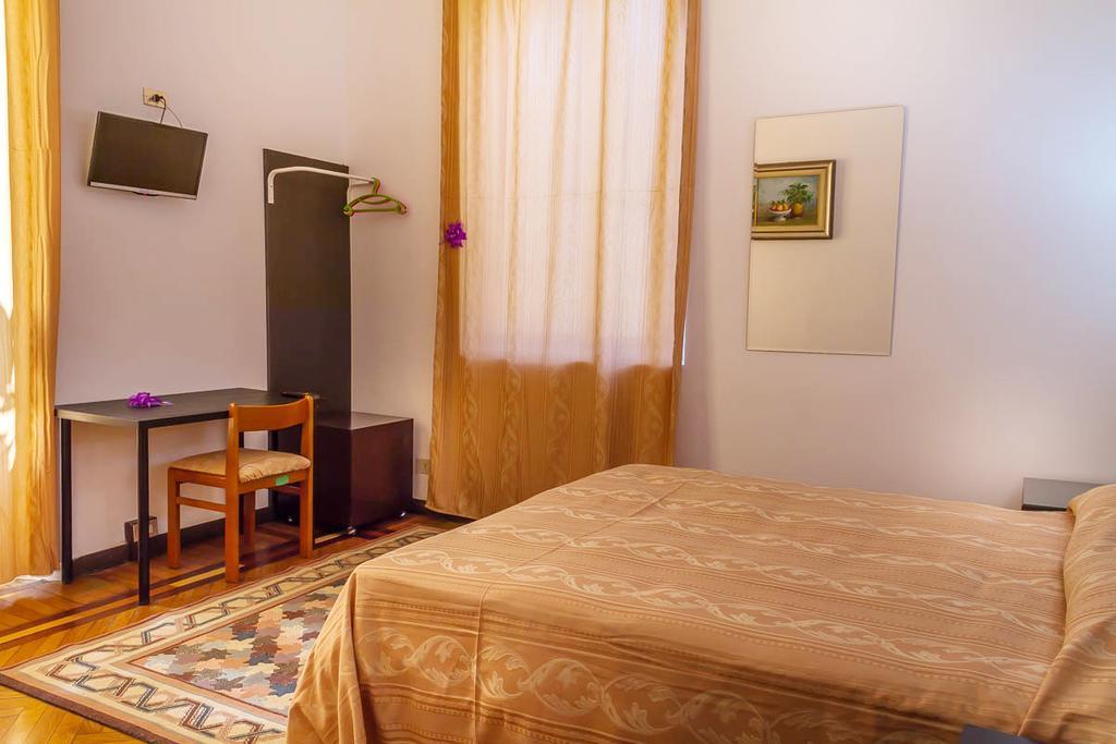 Hotel Luisa Milano Værelse billede