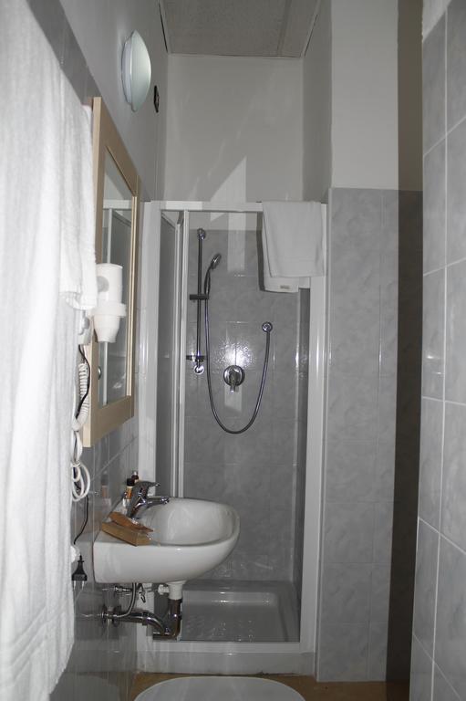 Hotel Luisa Milano Værelse billede
