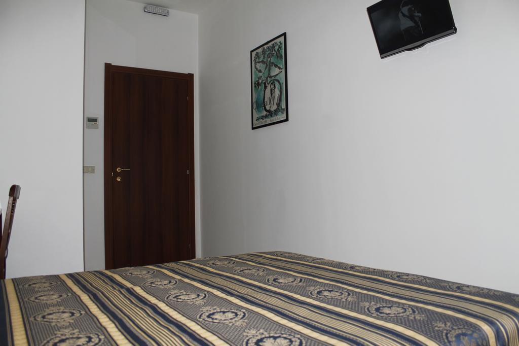 Hotel Luisa Milano Værelse billede