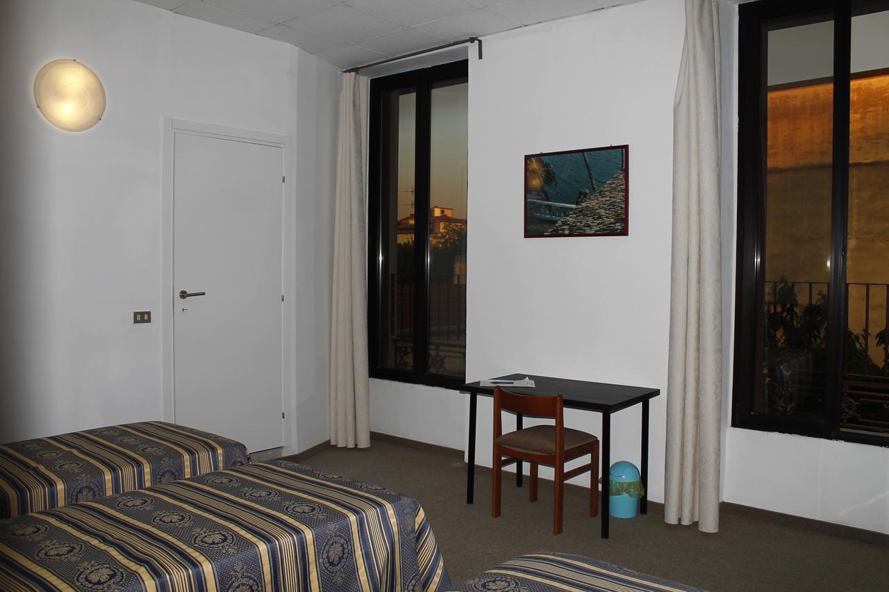 Hotel Luisa Milano Værelse billede
