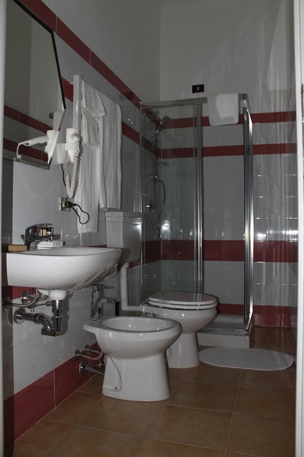 Hotel Luisa Milano Værelse billede